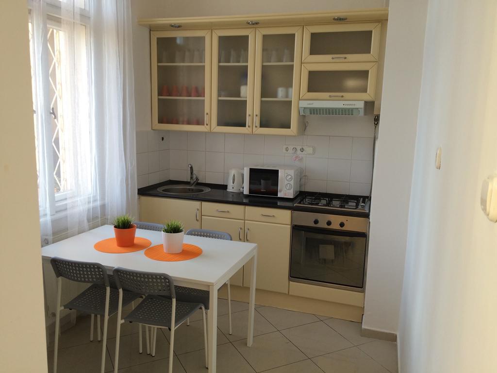 Standard Apartment By Hi5 - Wesselenyi 13 Budapest Exteriör bild